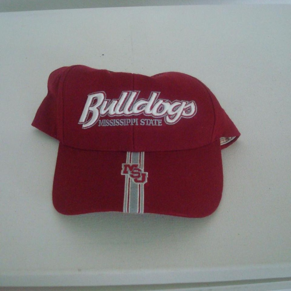 MISSISSIPPI STATE BULLDOGS  HAT CAP VINTAGE‎ Y2K 00S DEADSTOCK Y3